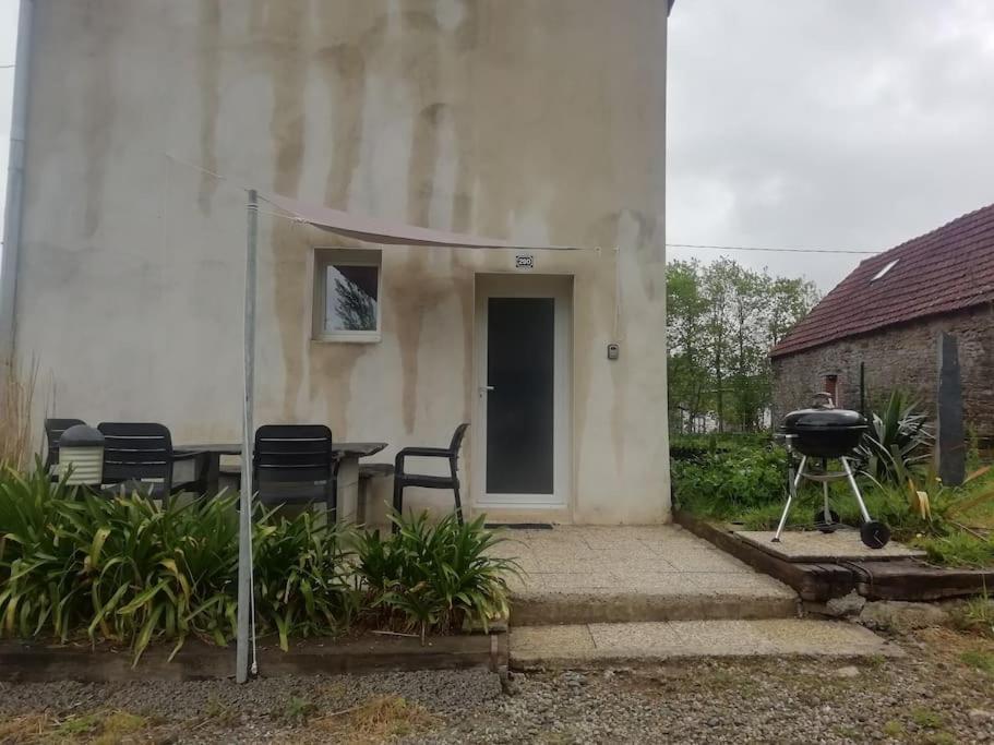 Gite Du Marques Saint-Thegonnec Loc-Eguiner Exterior photo